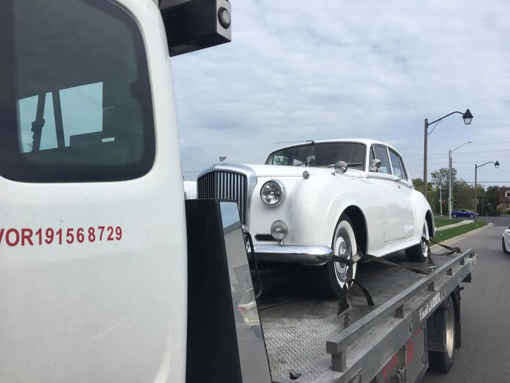 Toronto Classic Car Towing 32