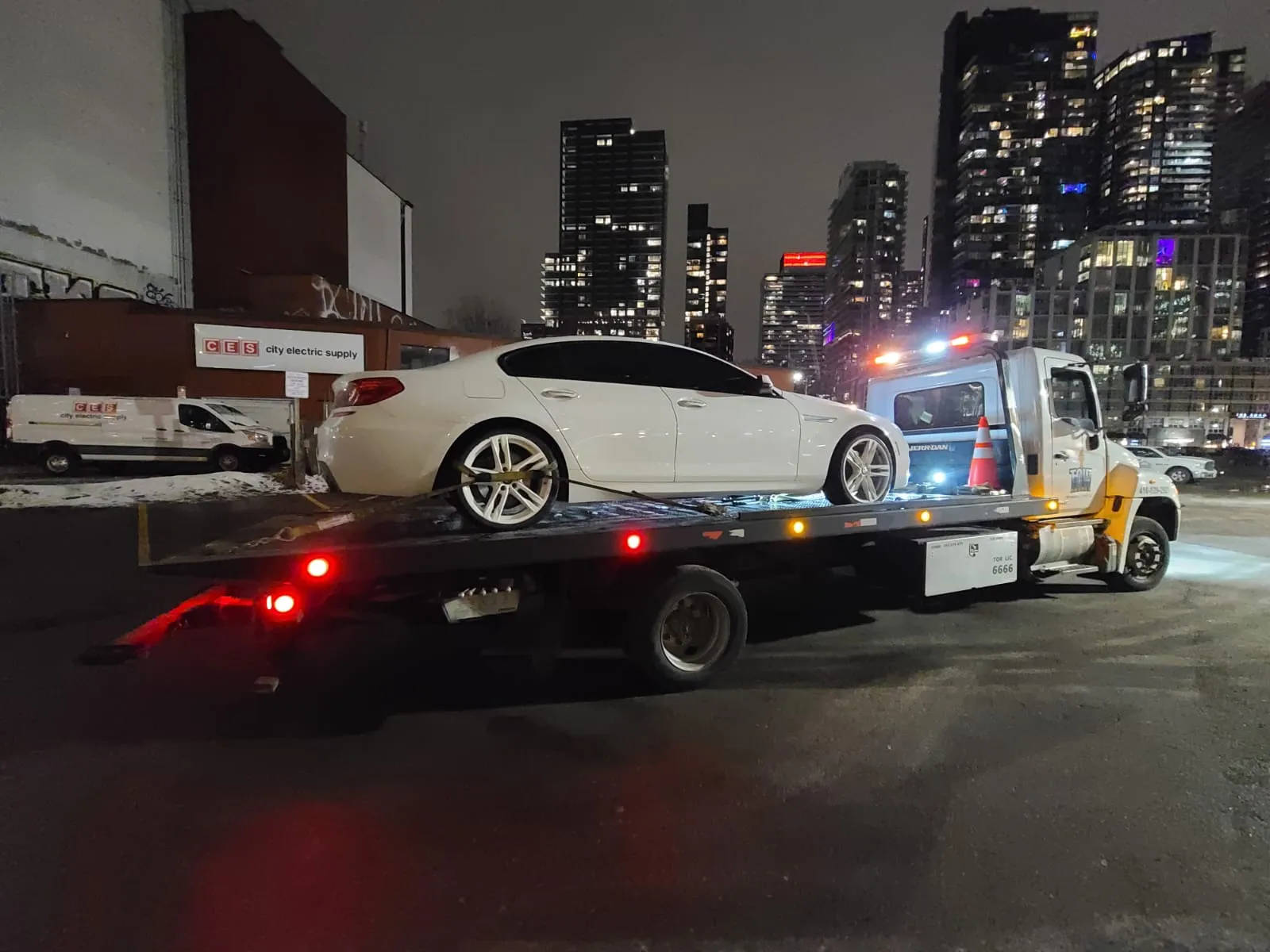 Toronto Luxury Towing 11