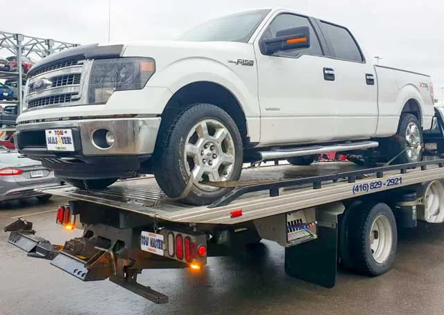 Toronto Luxury Towing 7
