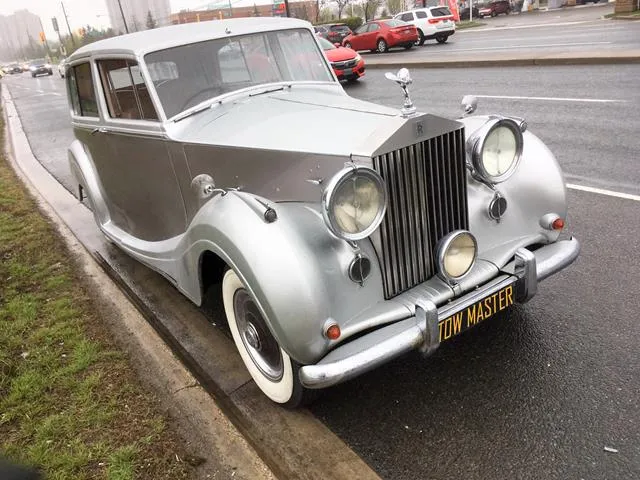 Classic car towing