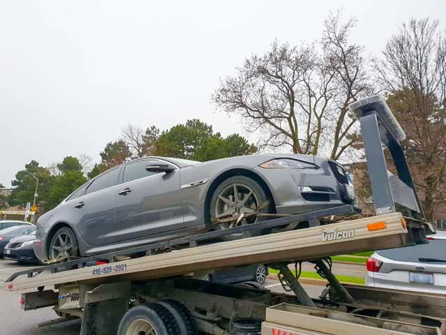 Accident vehicle towing and recovery service by Tow Master Towoing Toronto